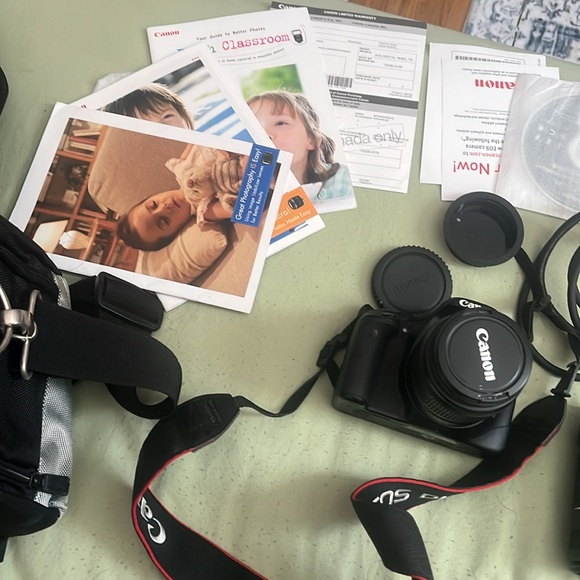 Cannon EOS REBEL T2i - Picture 3 of 4